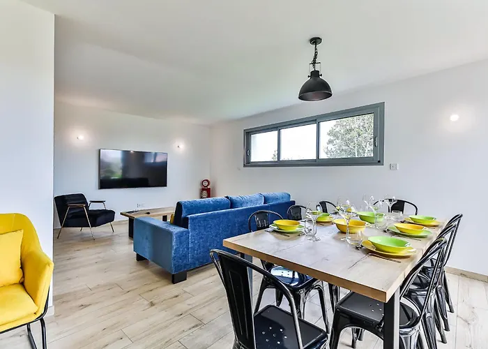 Villa La Chaumoise : Neuve Avec Vue Exceptionnelle La Chaume